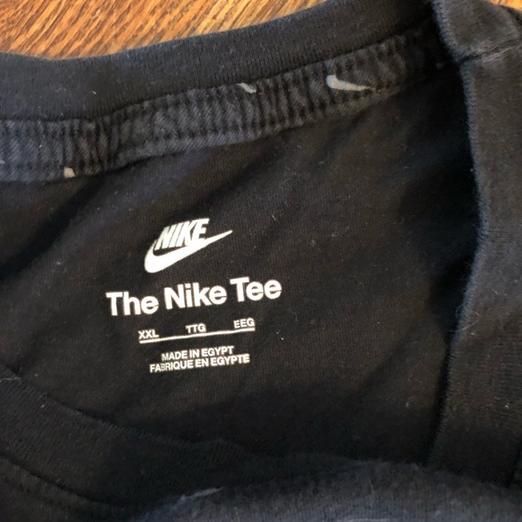 Nike tee - Picture 3 of 4